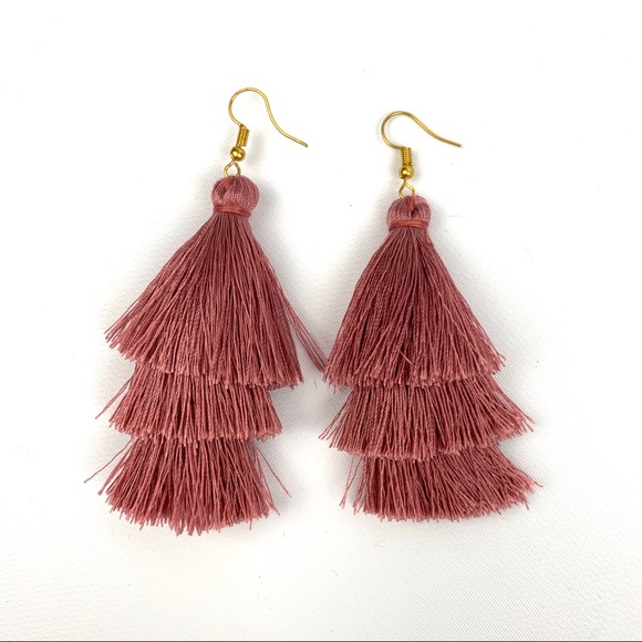 Dusty rose tassel earrings - Picture 2 of 2
